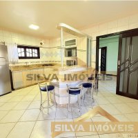 Linda Casa em �rea Nobre! 