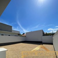 LINDA CASA NA RIBANCEIRA DO SUL