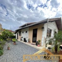 CASA � VENDA NO CENTRO DE MAJOR GERCINO!